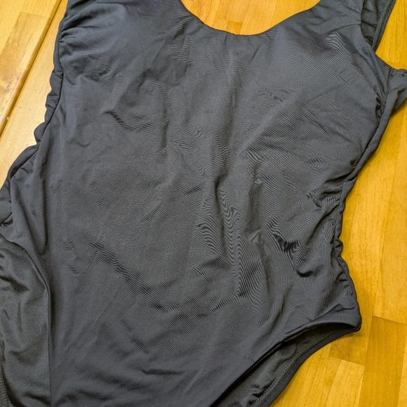 2/$25-Quintsoul Black NWOT U-Back Basic One Piece Size Small - Picture 5 of 10